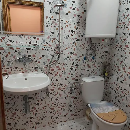 Апартаменти Comfy In The Heart Of *